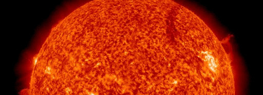 spaceweather.com/images2012/18aug12/limbactivity2_anim.gif?