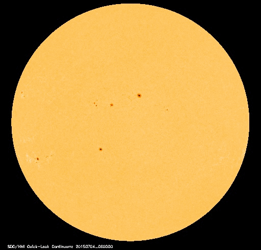 http://www.spaceweather.com/images2015/06jul15/fastgoing_anim2.gif?PHPSESSID=sr9ptevoq1lt7mh7eg8kgii3a5