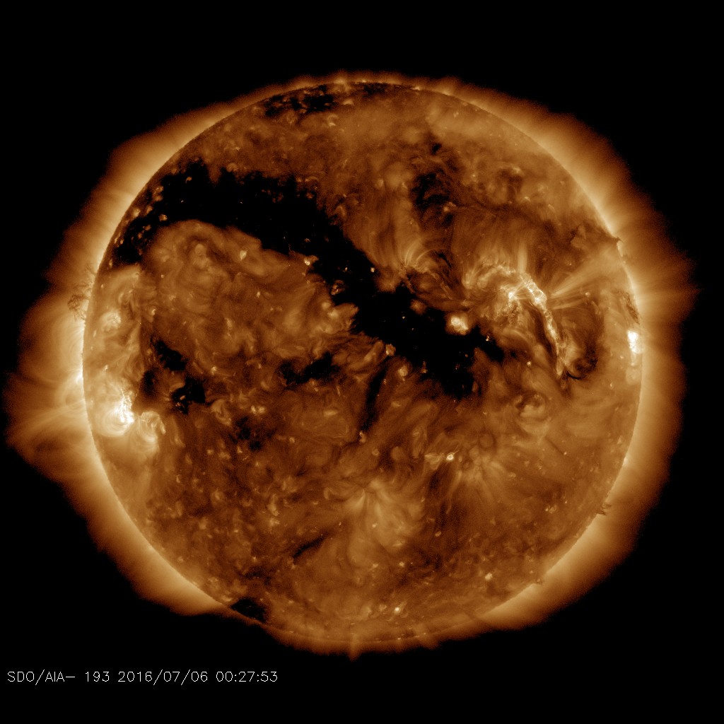coronalhole_sdo_blank.jpg?PHPSESSID=a67v