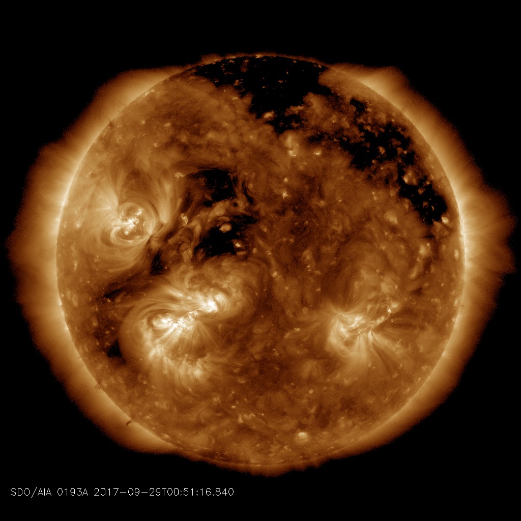 Око планеты последние. Око планеты информационно-аналитический портал. Снимки с «вояджера-1» и «вояджера-2». Око планеты лента новостей. Око планеты последние публикации планеты.