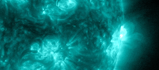 https://www.spaceweather.com/images2024/16jul24/x1p9_teal_strip_opt.gif