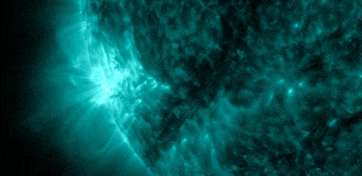 https://www.spaceweather.com/images2024/29may24/xflare_anim_strip_opt.gif