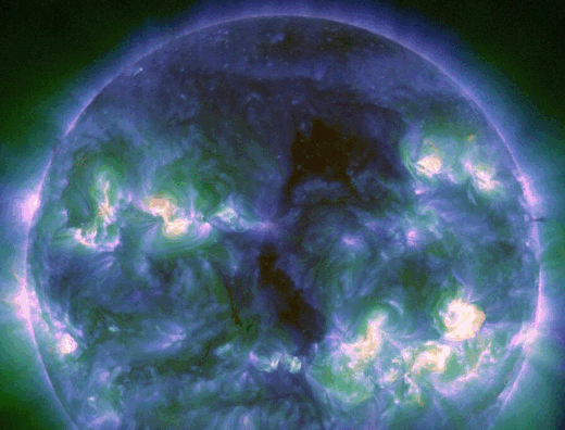 https://www.spaceweather.com/images2024/31oct24/euv_anim_strip.gif